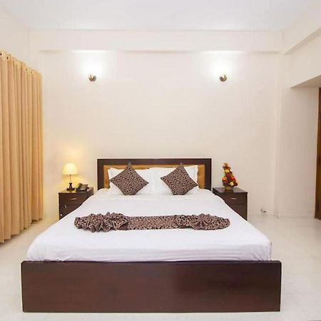Hotel Suite Palace Baridhara 达卡 外观 照片