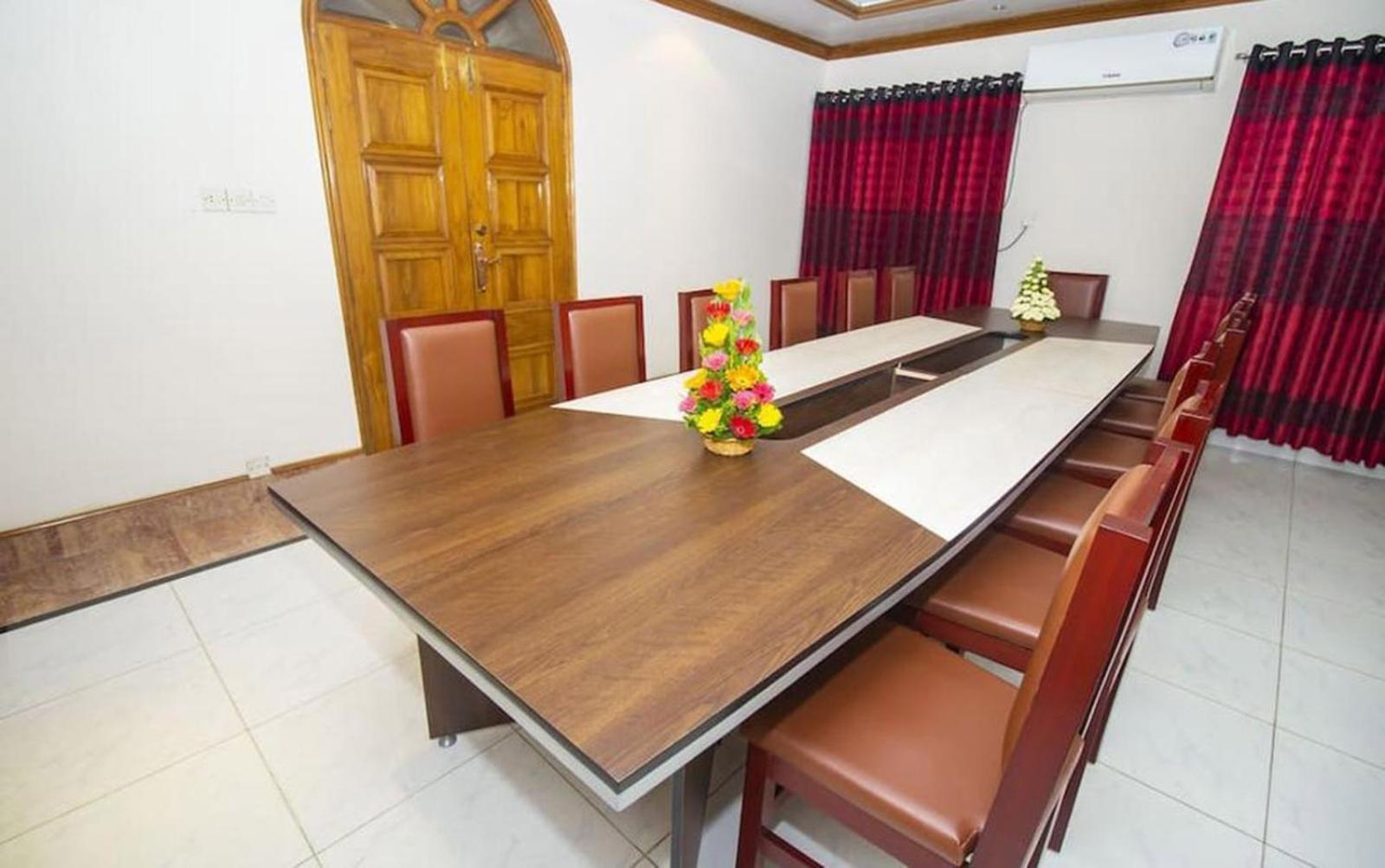 Hotel Suite Palace Baridhara 达卡 外观 照片