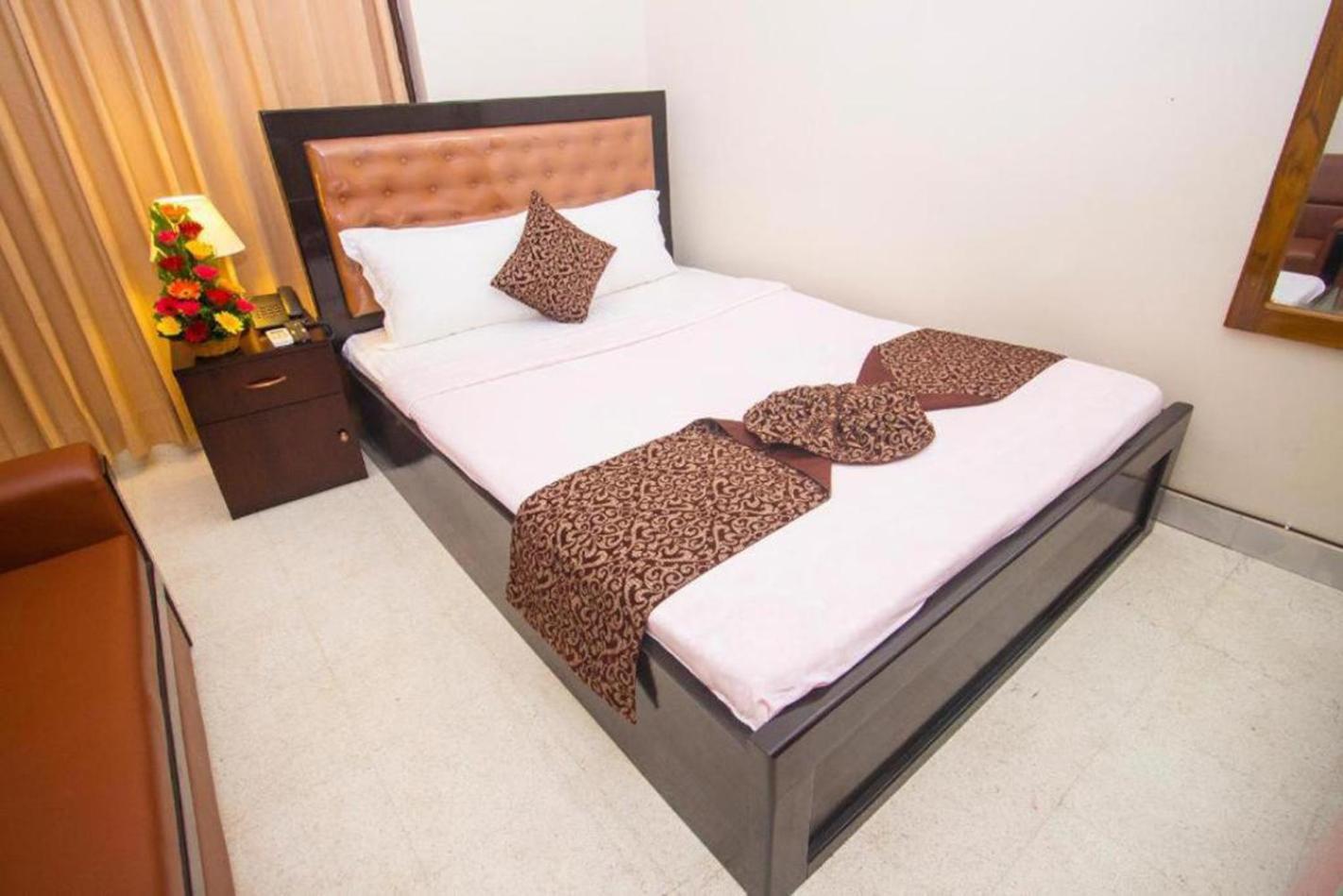 Hotel Suite Palace Baridhara 达卡 外观 照片