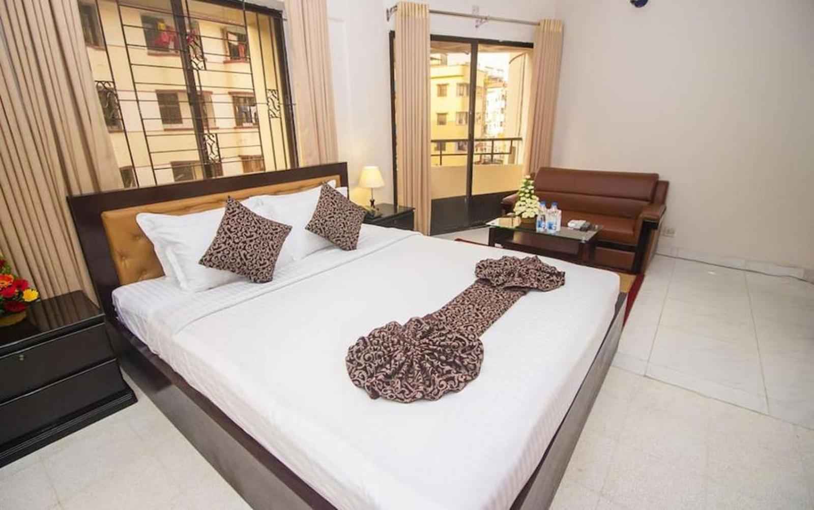 Hotel Suite Palace Baridhara 达卡 外观 照片